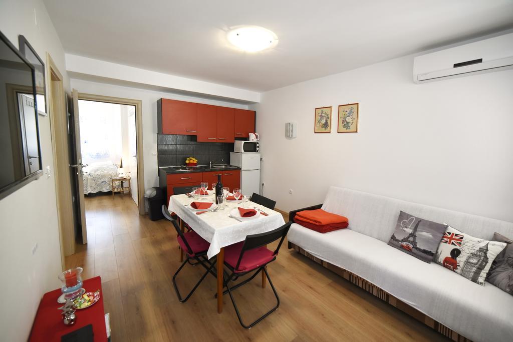 Apartments Rudy ยาดราโนโว ภายนอก รูปภาพ